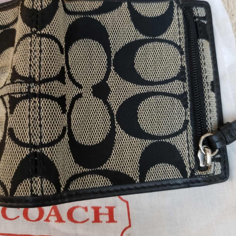 Coach Wallet - Picture 4 of 5